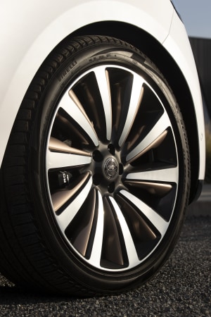 JLR moves to sustainable tyres