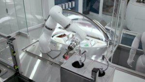 Trio of cobots scoop world-first in Melbourne 