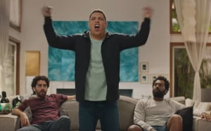 Ronaldo cheers for the opposition in Snickers campaign