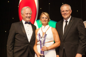 tna founders scoop business award