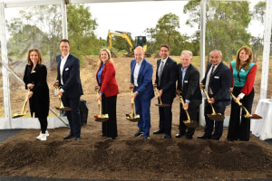 Visy breaks ground on $500m glass facility in Qld