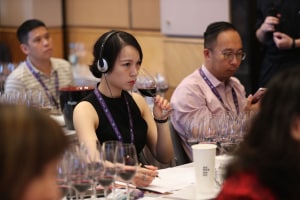 Wine-tasting technique trialled with Chinese experts