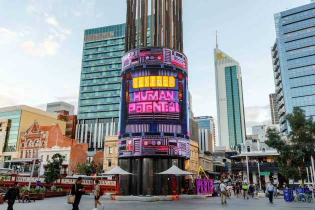 oOh!media unveils Perth's first 3D anamorphic display - Vimarsana News