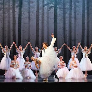 Sergey Pevnev, Brooke Widdison-Jacobs & dancers of West Australian Ballet.  Photo:  Jon Green.