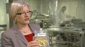 NASA food scientist Vickie Kloeris explains and demonstrates the challenges of preparing and packaging tasty meals and snacks for astronauts on the International Space Station.