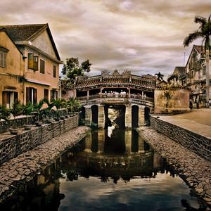 Photo by Les Horvat.