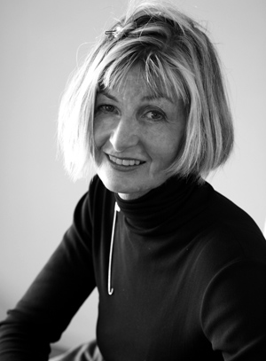 Lois Hennes.