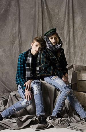 CHEAP MONDAY: Fan of pop up stores.