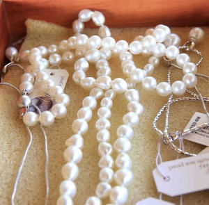 WHOLESALE JEWELLERY: Perth company Atlas South Sea Pearl has entered into an agreement with a Hong Kong company to manufacture pearls for the jewellery retail market.