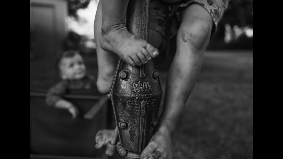 'Mum Said Don't Break the Clothesline,' by Em Hacon. Runner-Up, People Category, The Mono Awards 2025.
