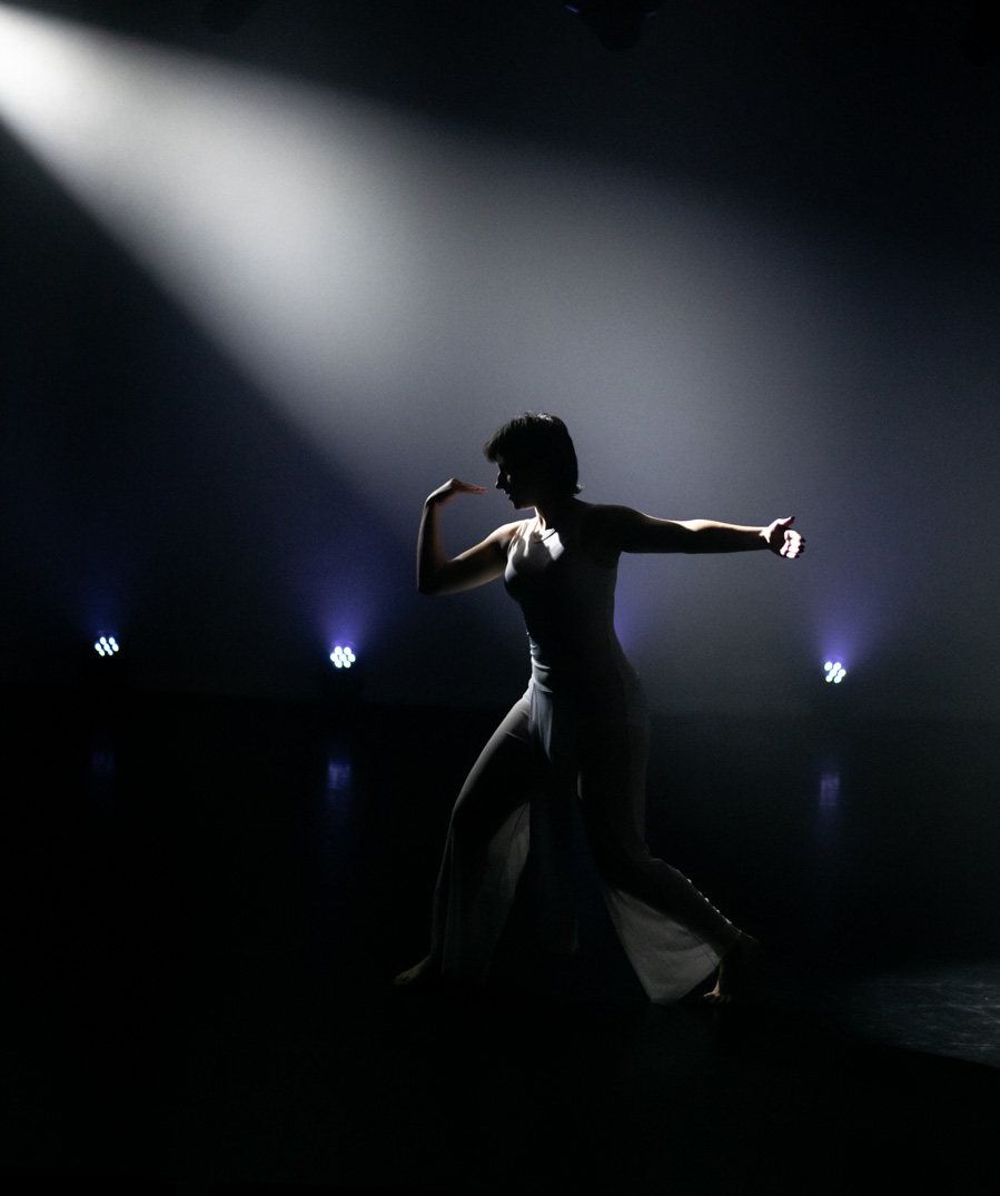 Performed by Aaliyah-Jane Thomas. Photographer: Anaiya Ringrose @photographybynay