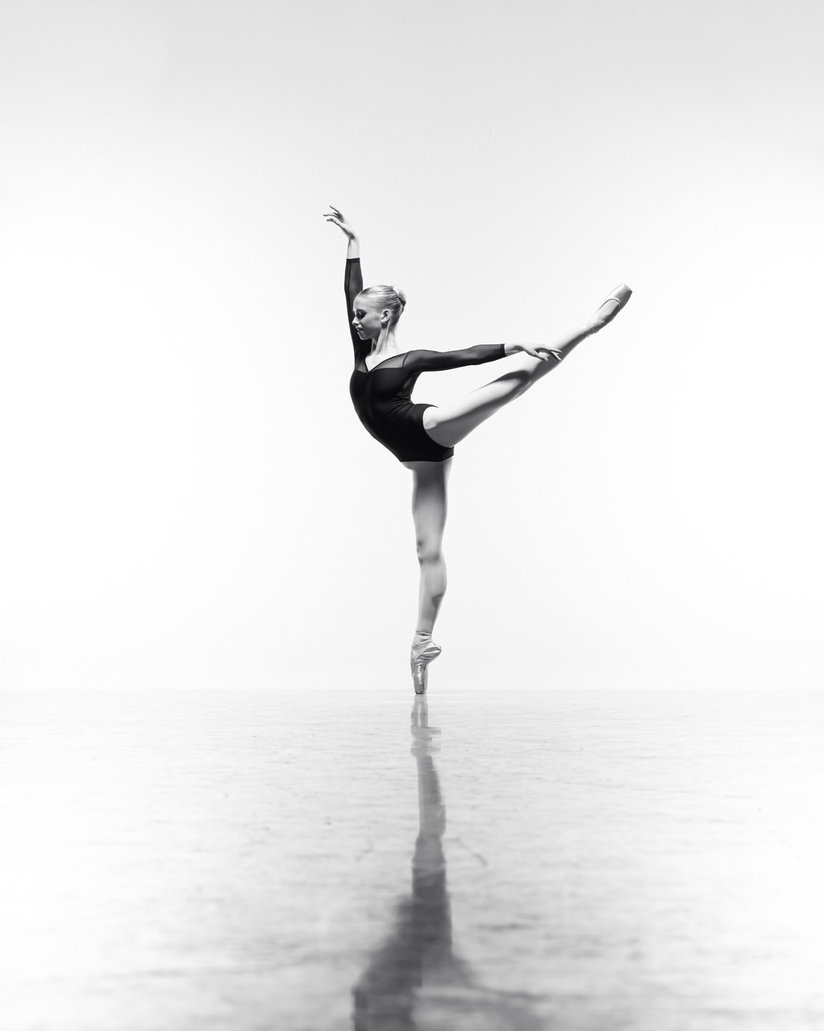 Dancer: Yoli Meurisse. Photographer: Photography by Ash