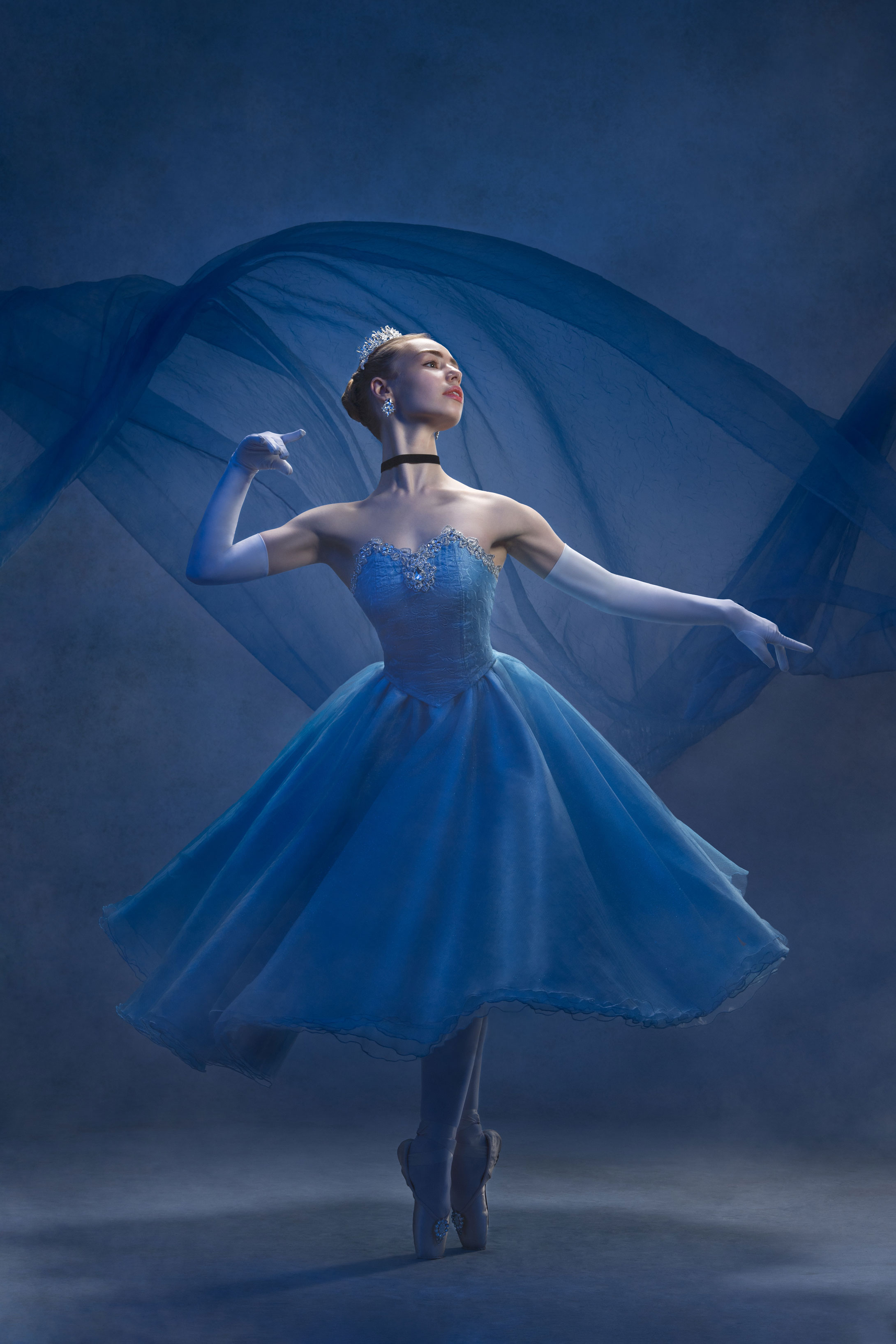 Dancer: Amelia Marson, Y7. Photographer: Clinton Bradbury