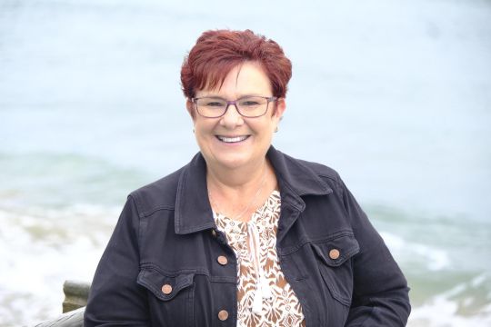 Committee chair, Anne Urquhart.