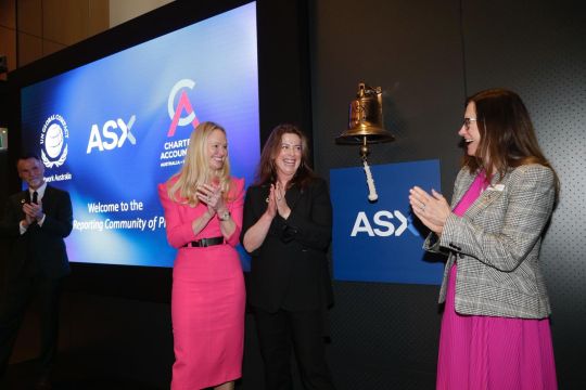 L to R: Ainslie van Onselen, Kate Dundas & Helen Lofthouse.