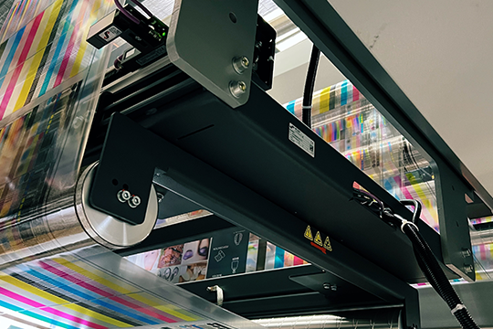 Bobst Vision CI: Short web path, fast changeovers, and compatibility with extended colour gamut workflows