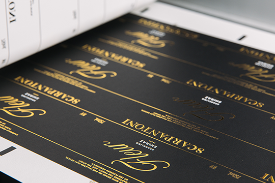 The solution for Scarpantoni&rsquo;s Fleur sparkling range: A carefully balanced combination of design restraint, premium embellishment and a tactile substrate