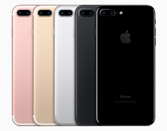 The iPhone 7 Plus lineup from 2007. Image: Apple