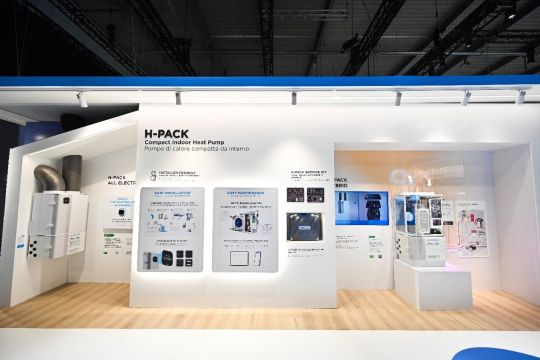 Midea&rsquo;s H-Pack makes installation and maintenance easy.