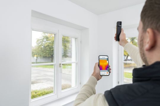 testo 860 is an essential tool for building thermography.