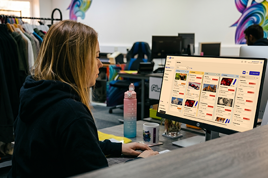 Major boost in operations: Time 2 Display has transformed its customer responsiveness with HP PrintOS Production Hub