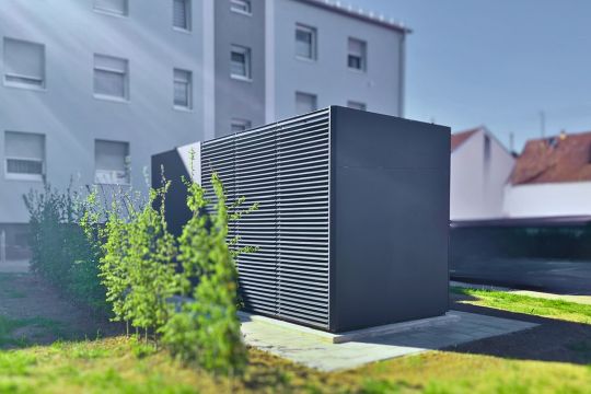 Over 20,000 residential units will be heated without the use of fossil fuels.