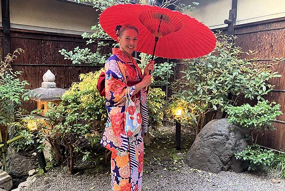 Woman at Kimino tea ceremony Kyoto
