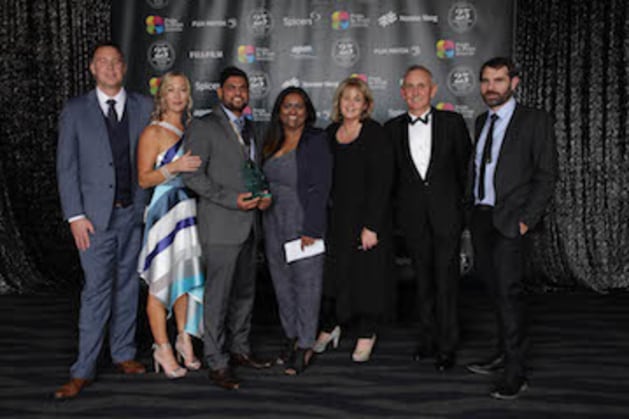 (l-r) Guy Phillips (Kiwi Labels), Lisa Hegh (BJ Ball Papers), Dilanka Attale (Kiwi Labels) and wife Shankari Ratnasekaram, Ruth Cobb (PrintNZ), Tony Sayle (PrintNZ) and Andrew Thomson (Kiwi Labels).