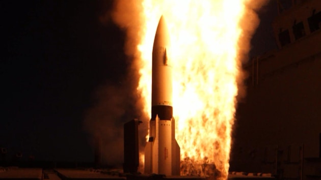 The US Navy Destroyer USS Hopper (DDG 70) conducts a developmental flight test of the Standard Missile-3 (SM-3) Block IB Threat Upgrade guided missile off the west coast of Hawaii. 

Credit: US Navy