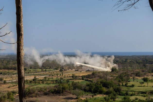 The US Army fires a HIMARS during the Combined Arms Live Fire Exercise as part of Exercise Super Garuda Shield 2024 in Surabaya.

Credit: Defence