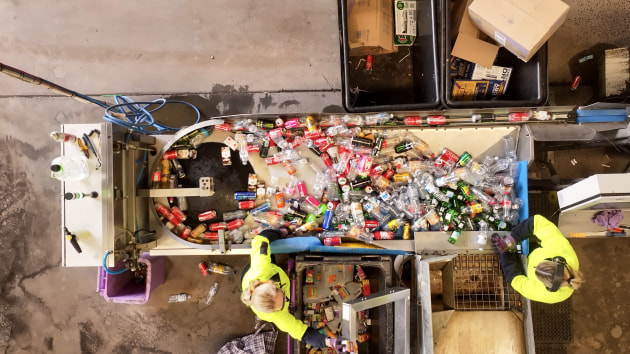 Victorians return record 34.85 million containers in a week