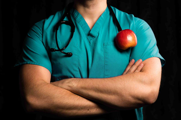 RICHARD PERRY (UK) KEEPS THE DOCTOR AWAY