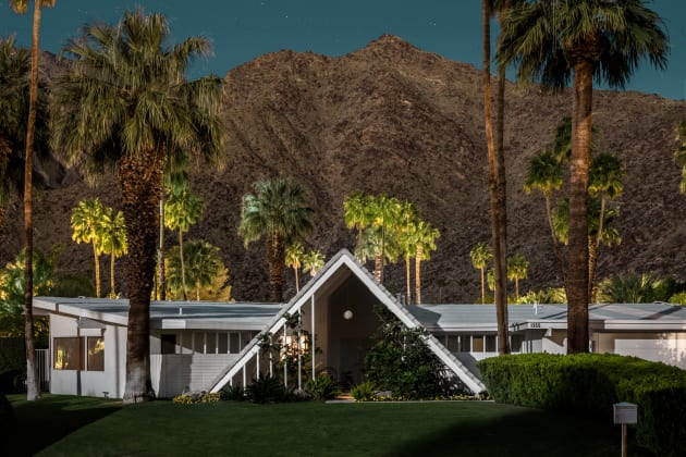 1355 N. Rose Ave. © Tom Blachford, from Midnight Modern, courtesy of Black Eye Gallery.