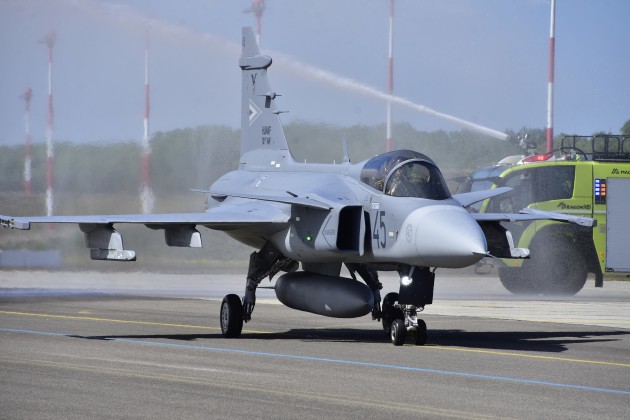 The Hungarian Defence Forces have received two new Gripen C fighters, to be operated by the 101st&nbsp;Aviation Wing, based at Kecskem&eacute;t Air Base, Hungary.

Credit: Saab
