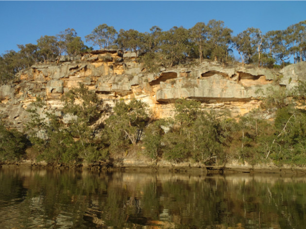 Take an open boat adventure down the Hawkesbury ...
