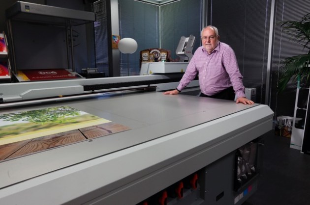 Garry Muratore, Océ.