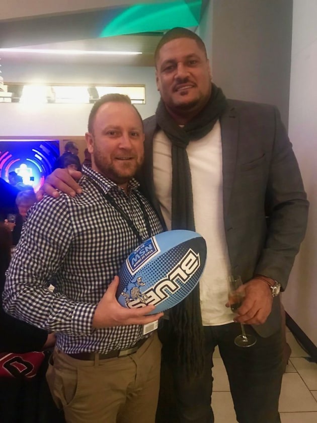 Marcus Robinson (Service Manager ANZ, Currie Group) meets Origin legend Willie Mason.