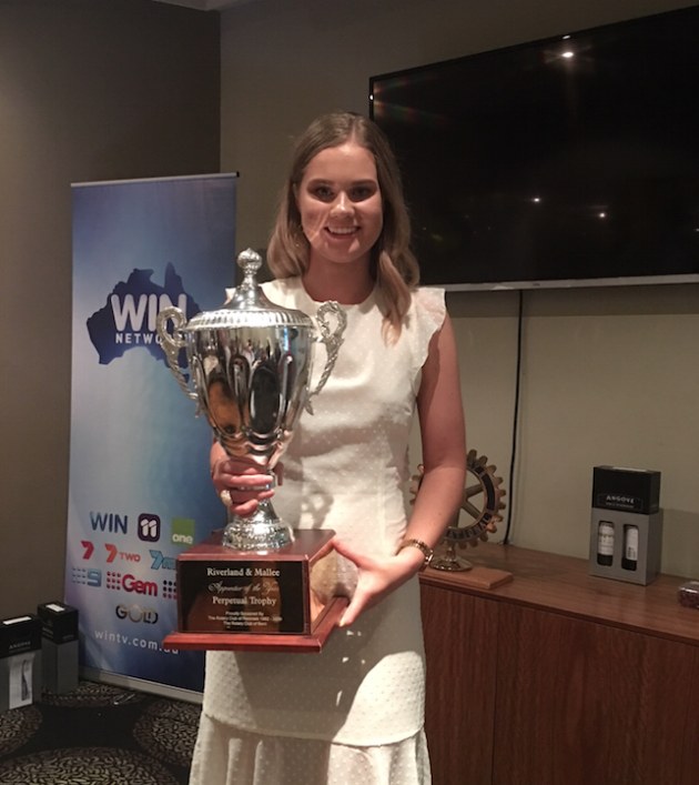 Rotary Club of Berri announces Print DNA's Chloe Rudd as 2017 Riverland and Mallee Vocational Award winner