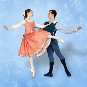 Emma McFarlane as Gerda and Marcus Morelli as Kai.  Photo: Sergey Konstantinov.