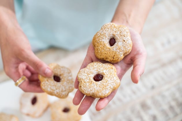 Indigenous-owned and female-led food company, Cooee Cookies, has landed a distribution partnership with functional ingredient leaders, Health Food Symmetry (HFS), to create a new range of its cookies.
Source: Cooee Cookies