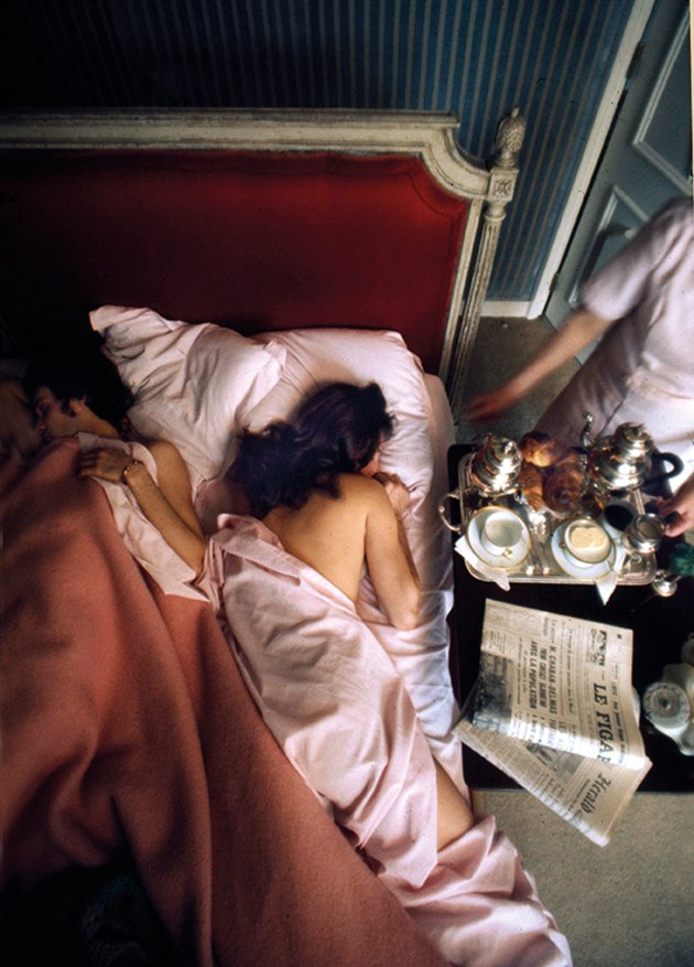 &copy; Douglas Kirkland, Douglas and Francoise Selfie at L'Hotel, 1972