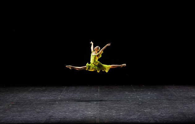 Georgia Waite in Chihiro Nomura&rsquo;s Night Symphony Colours
Photo: Sergey Pevnev.