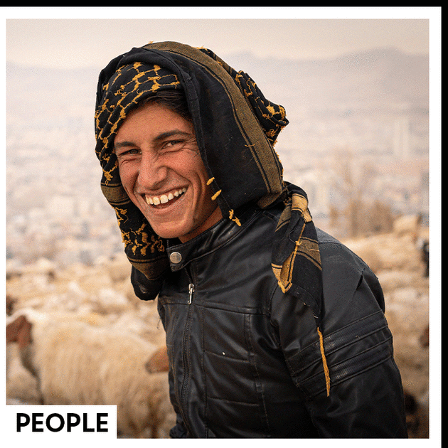 people-poty-button3.png