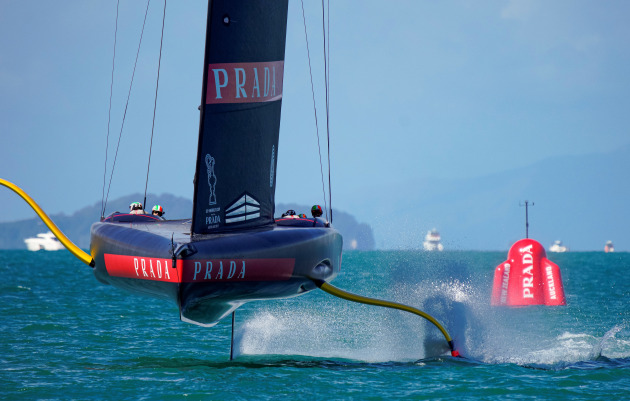 Luna Rossa Prada Pirelli heading to 2 nil - Studio Borlenghi pic