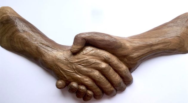 olivia-oconnor-hands.jpg