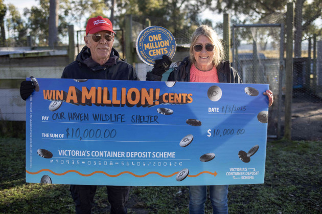 Our Haven Wildlife Shelter carers Theresa and Tony Matthews celebrate their CDS Vic ‘Win A Million! Cents’ $10,000 prize.