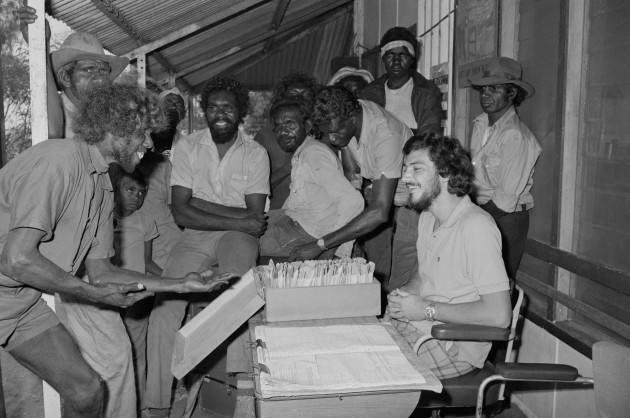Pay Day, Hooker Creek, Northern Territory, 1974. Courtesy of the Mervyn Bishop Trust / Josef Lebovic Gallery, Sydney