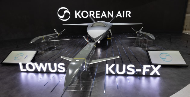 LOWUS (Low Observable Wingman UAV System) prototype and KUS-FX (small unmanned collaborative aircraft) mock up at Korean Air’s booth at SEOUL ADEX 2025.

Credit: Korean Air