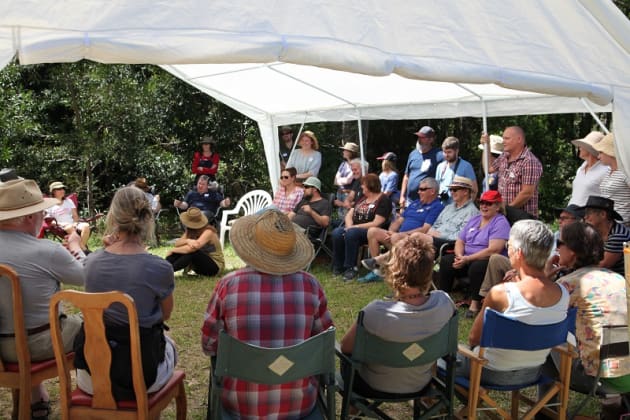 Barry Brooke brought along his turned spoons – as a point of difference.