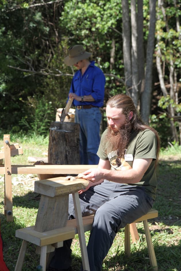 Simon Collins from Limerick Ireland uses the shave horse, whilst sporting his Spoonfest UK t-shirt – a truly globetrotting spoon carver.